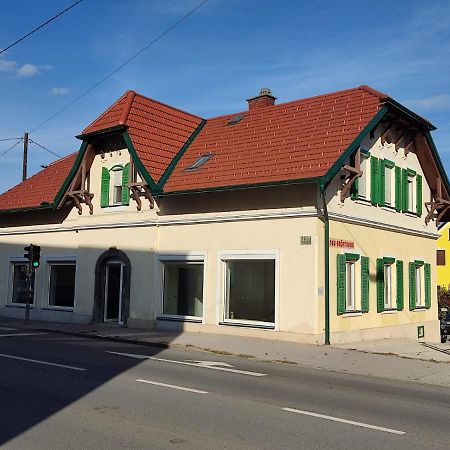 Graz Ferienwohnung Екстер'єр фото